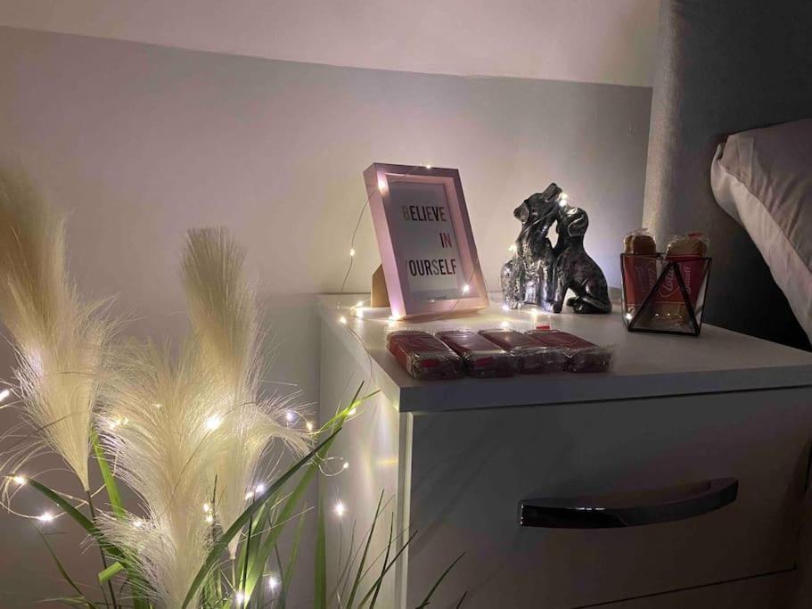 Ferienwohnung Cozy 1 Bed/Sleep 3/ London Exterior foto