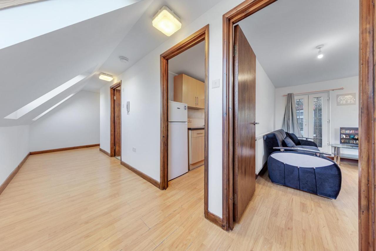 Ferienwohnung Cozy 1 Bed/Sleep 3/ London Exterior foto